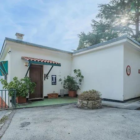 Villa Poc By Interhome